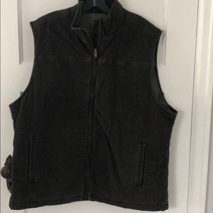 Vest- outdoors